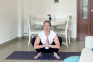 Csípő mobilizálás, Malászana, “Egy homokszemben lásd meg a világot…”